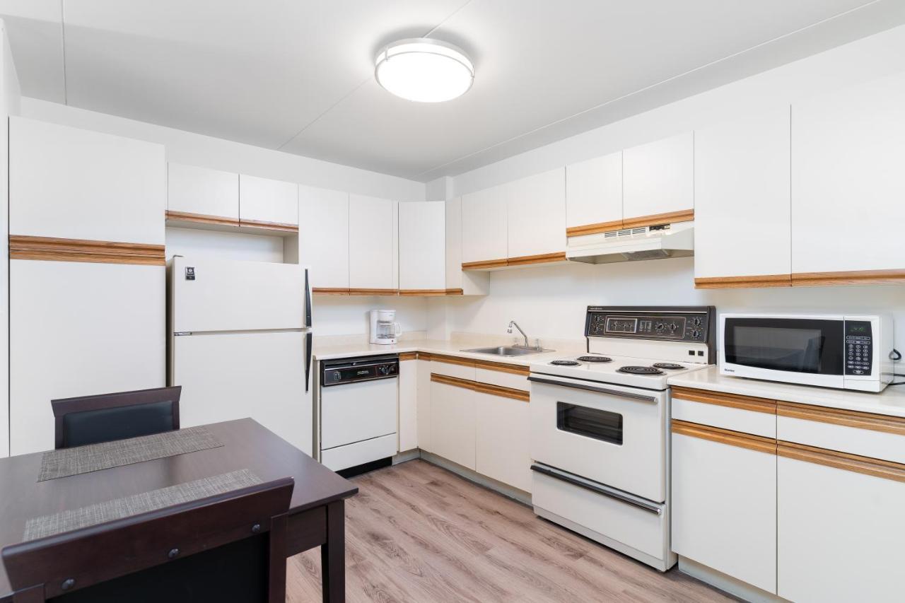 Fort Garry Place Furnished Suites Winnipeg Buitenkant foto